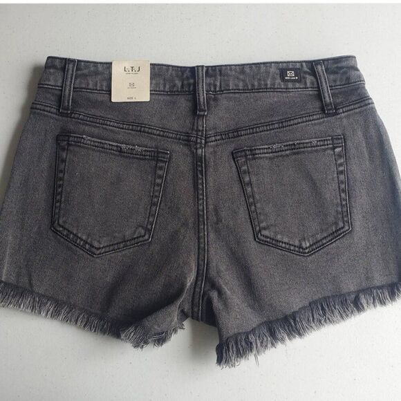 Anthropologie LTJ Letter to Juliet Acid Black cut off jean shorts NWT size xl - Picture 3 of 11